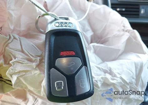 2018 Audi Q5 2.0T Premium/2.0T Tech Premium z USA, uszkodzony, nr VIN WA1BNAFY8J2218278